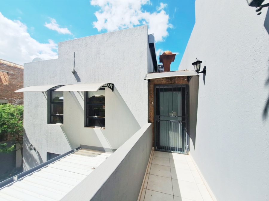 3 Bedroom Property for Sale in Magalies Golf Estate North West